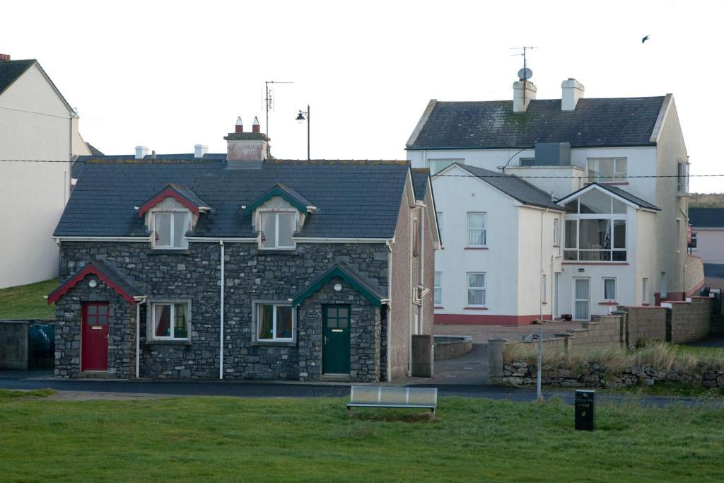 Ceol Na Mara Holiday Homes - Cois Tra & Cor Na Dtonn Енискроун Стая снимка